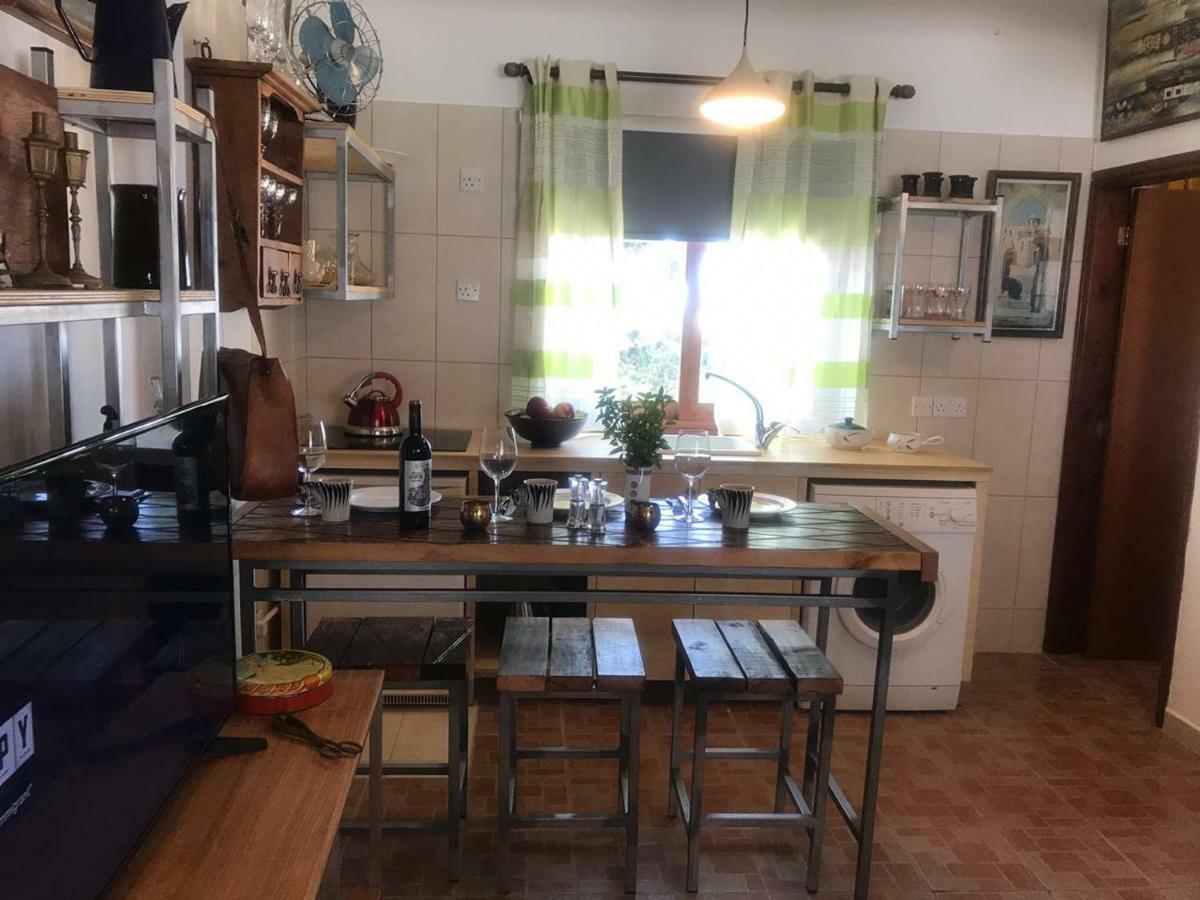 Mp Cozy Apartment Near The Sea Пафос Екстериор снимка